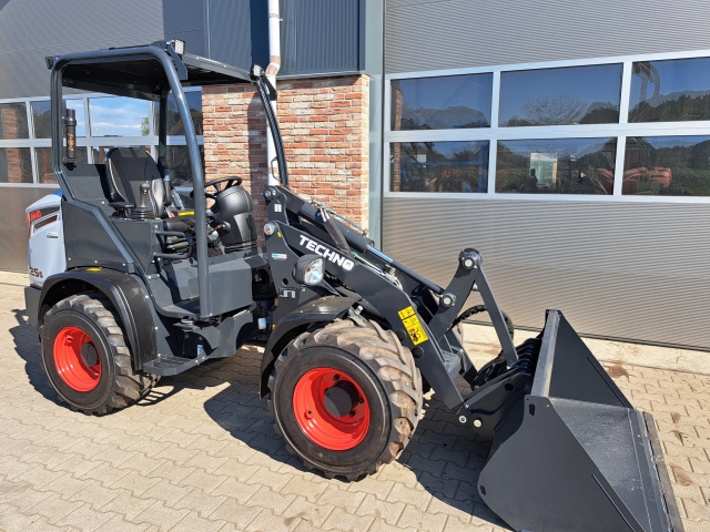 Techno loader L25S