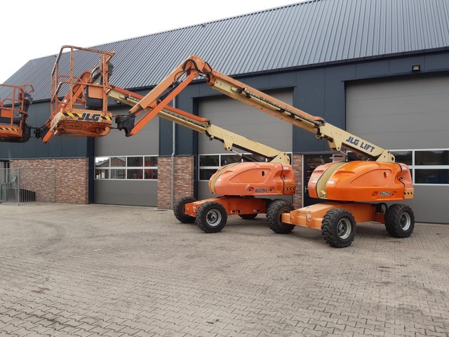 2 JLG 460SJ hoogwerkers